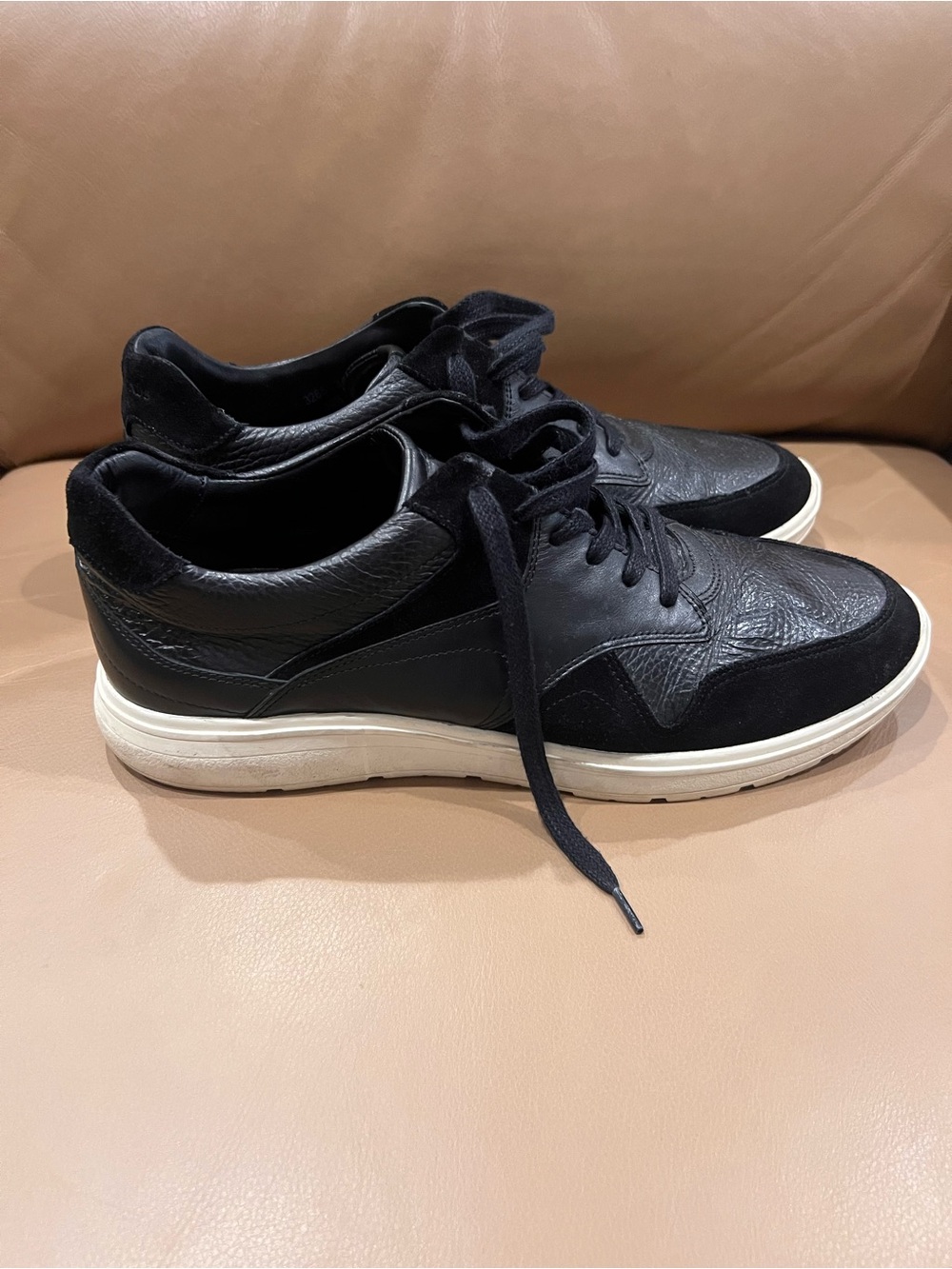 Allen Edmonds "OSBORN" Dress Casual Sneakers Black Suede
Leather Size 10.5 - Picture 2 of 6